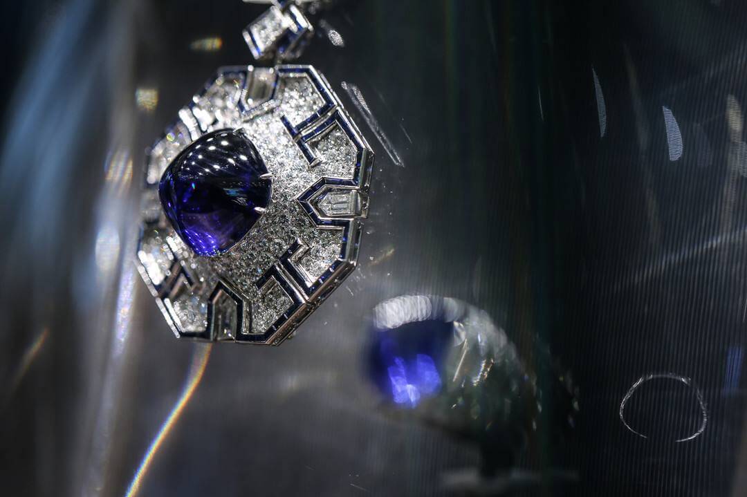 带大家了解九月生辰石蓝宝石的奥秘！这也是蓝宝石令人着迷的原因！